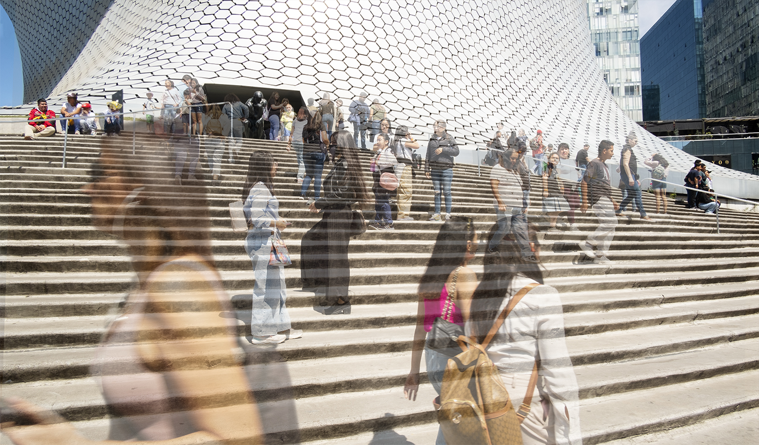 Outside Museo Soumaya